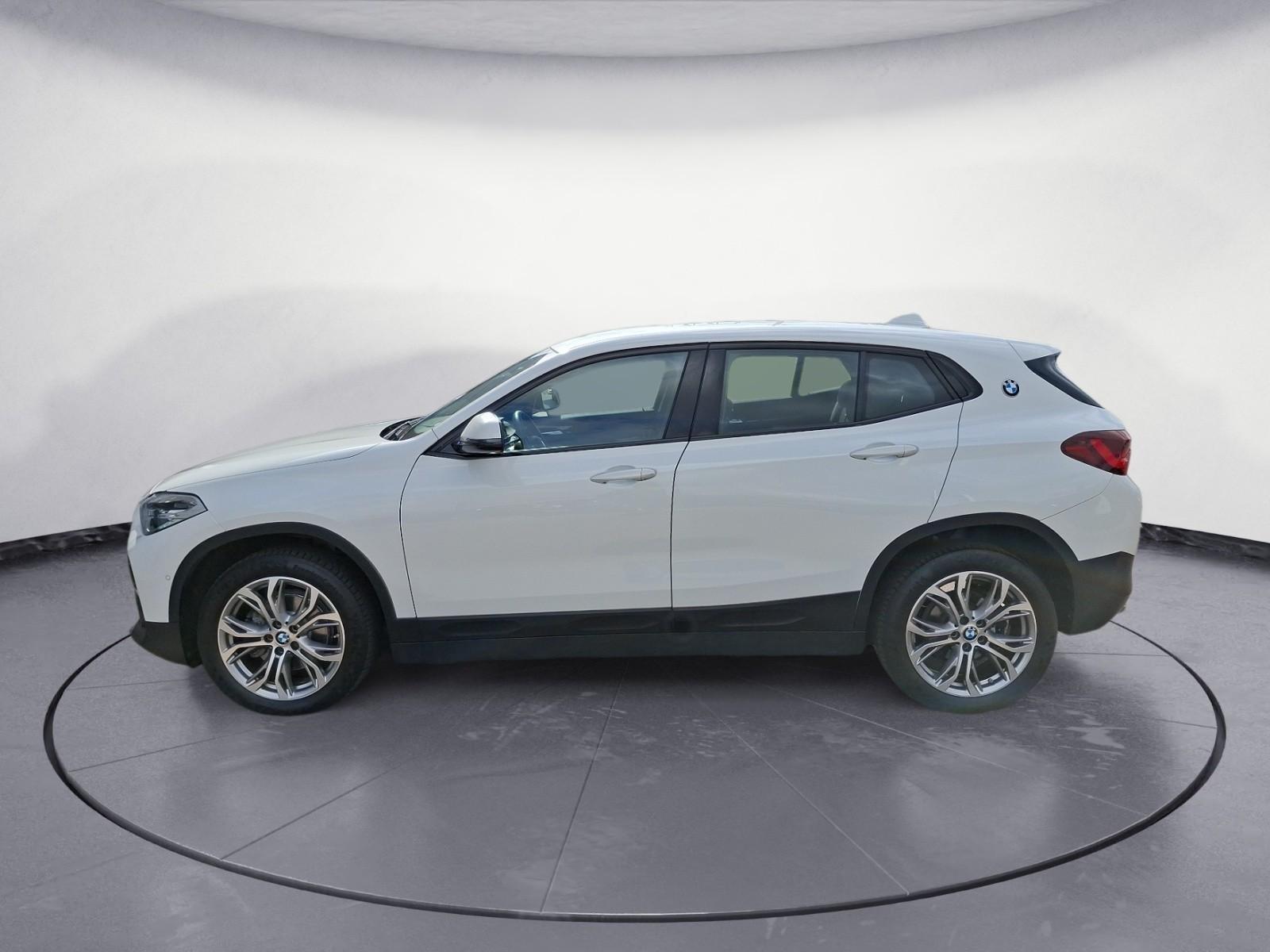 BMW X2 sDrive18d Advantage Plus Klimaaut. Sportsitze