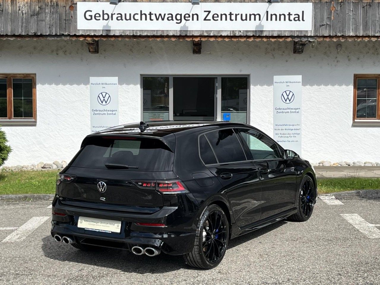 Volkswagen Golf VIII R 2,0 TSI DSG 4Motion (LED Pano DCC) foto 4