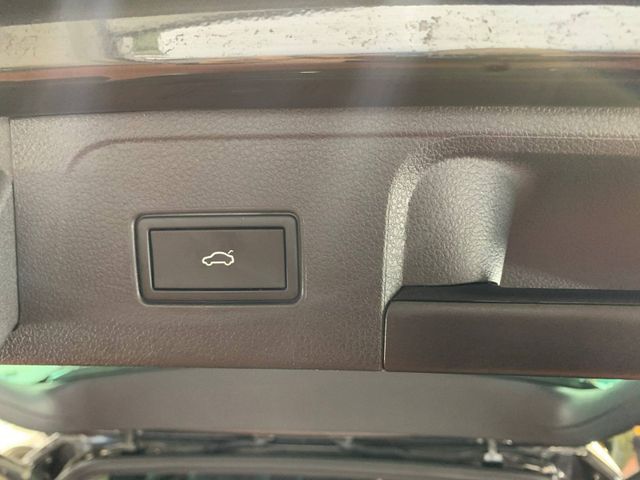 Passat Variant 2.0 TDI DSG Elegance MATRIX+KAMER