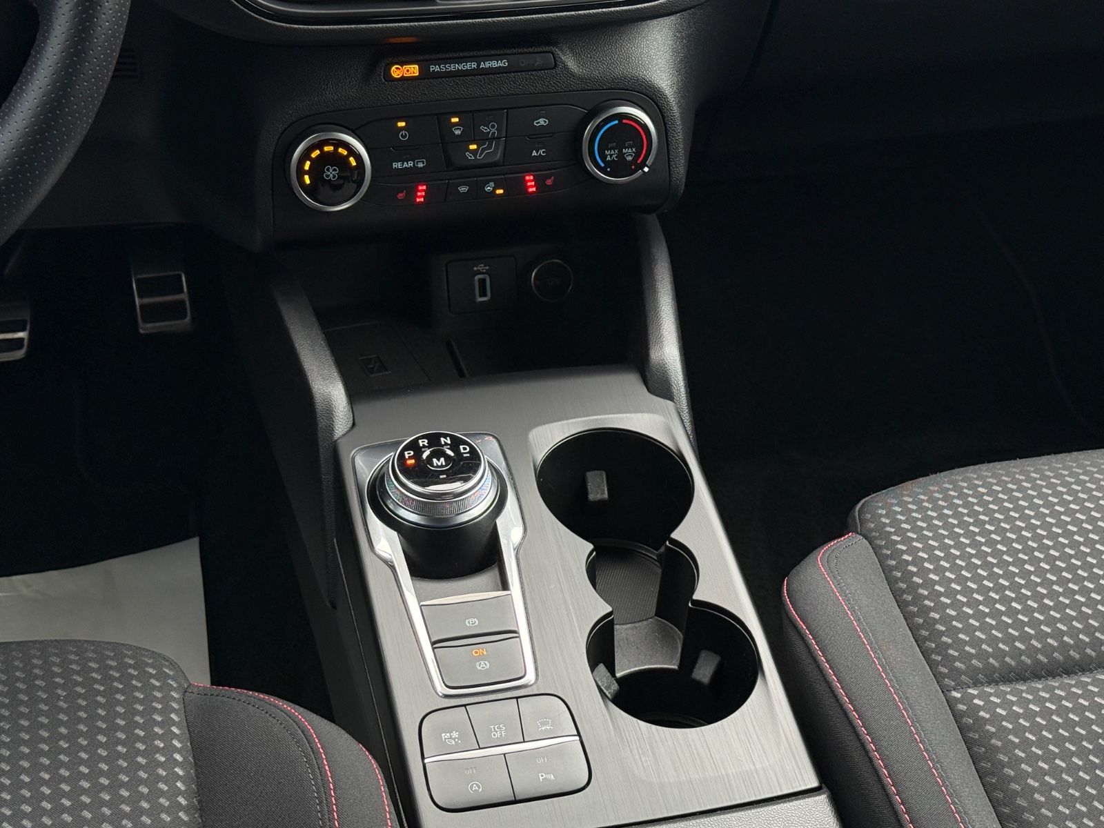 Focus Turnier ST-Line 2.0Autom. Navi LED