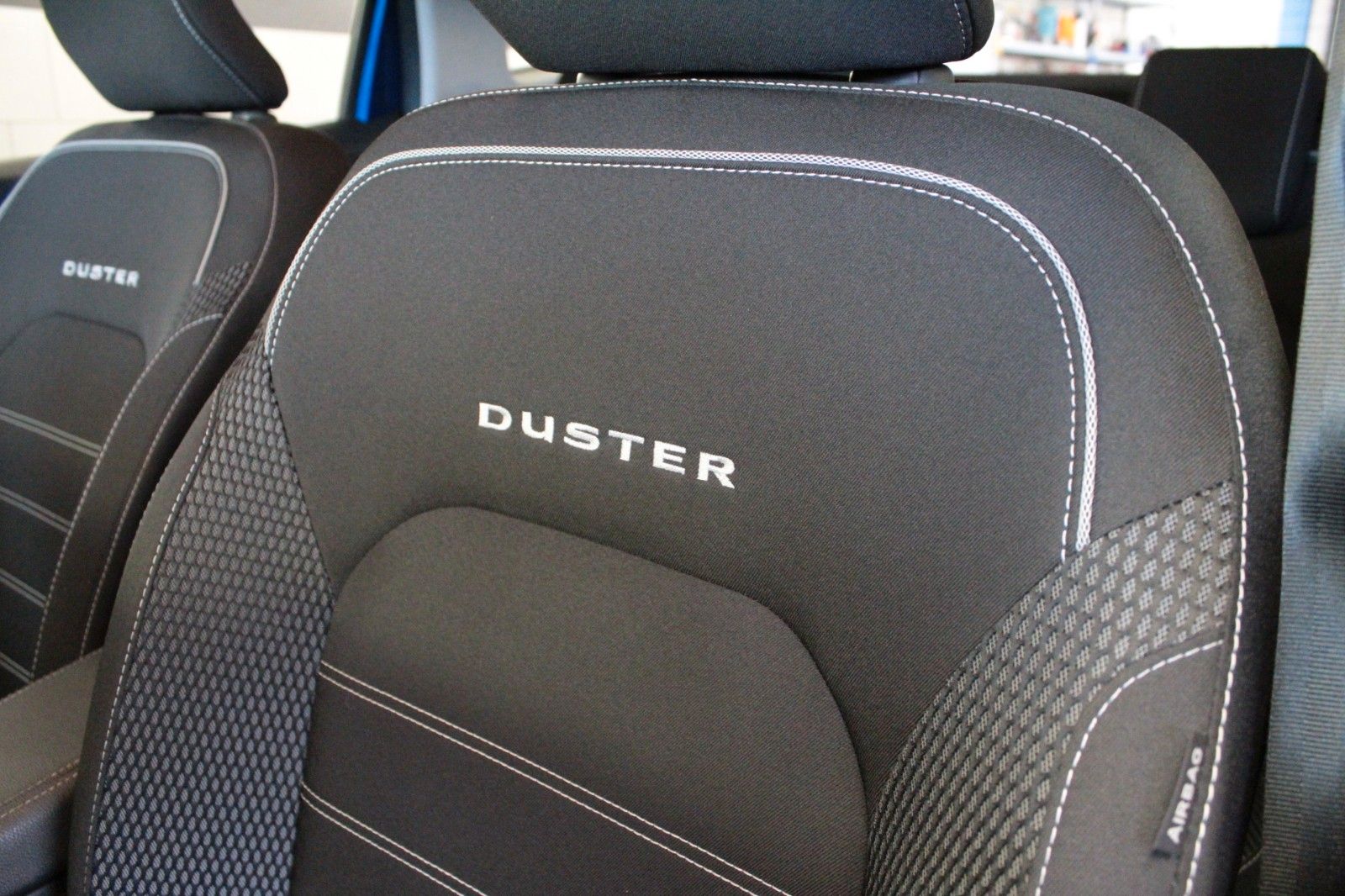 Fahrzeugabbildung Dacia Duster TCe 150 4x4 Prestige  Allrad