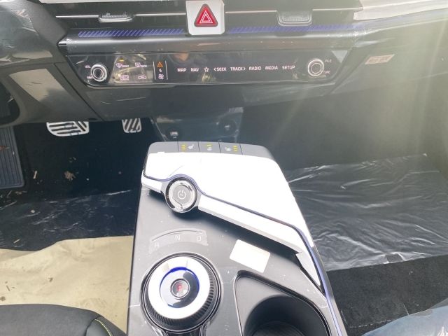 Fahrzeugabbildung Kia EV6 GT 4WD 77,4 kwh*GLASDACH*360GRADKAMERA*
