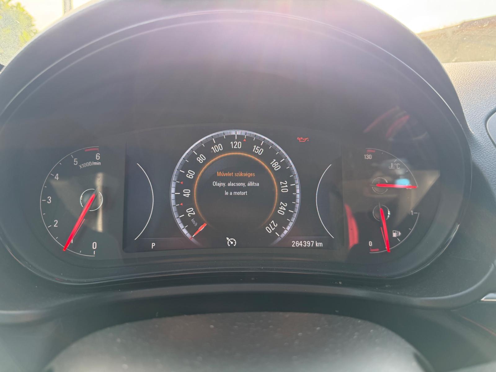 Opel Insignia 2014 — photo 23