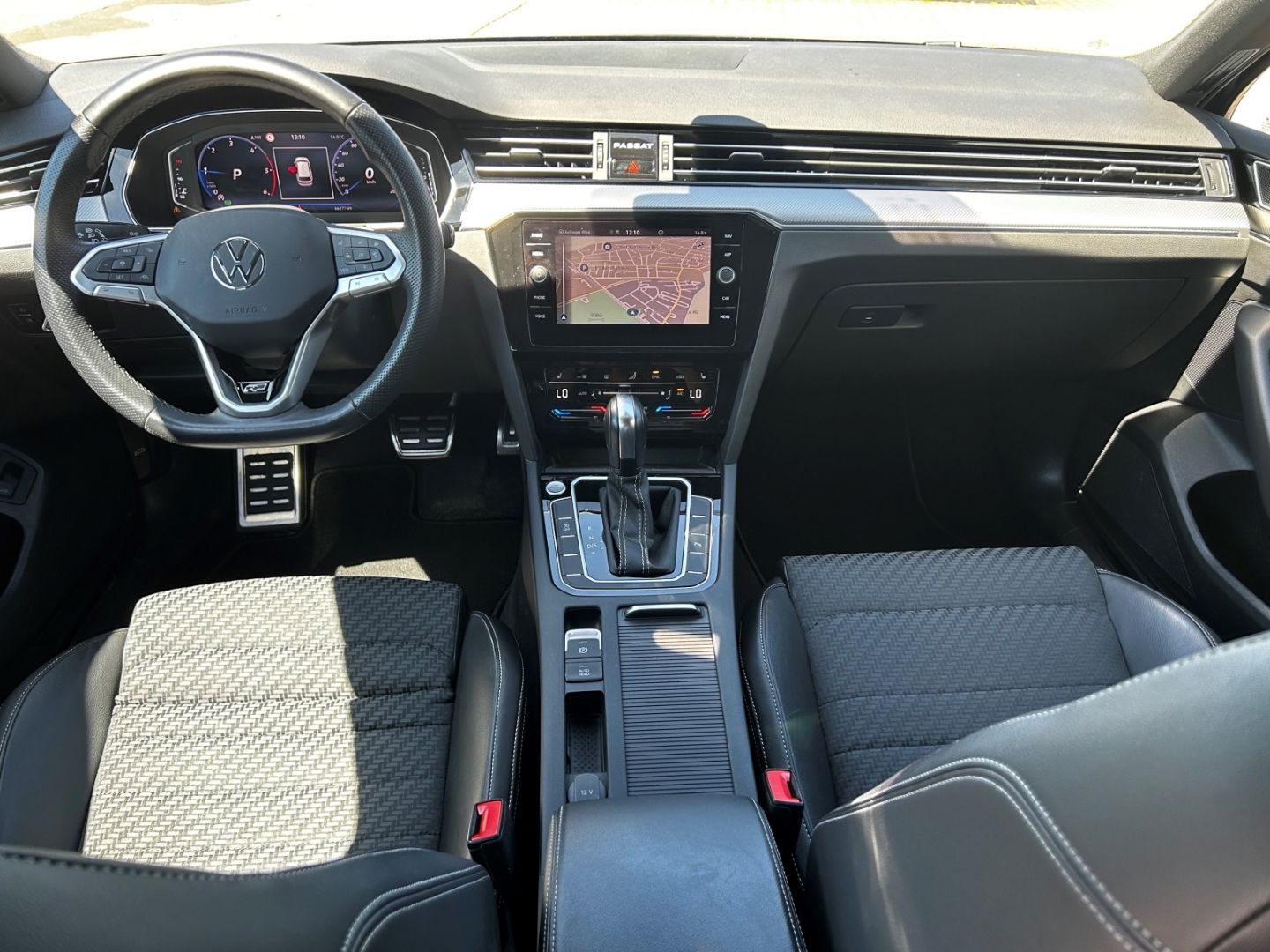 Passat Variant 2.0TDI DSG R-Line - AHK*H&K*Keyl!