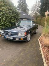 Mercedes-Benz SL 560 - schwarze Mercedes-Benz SL 560