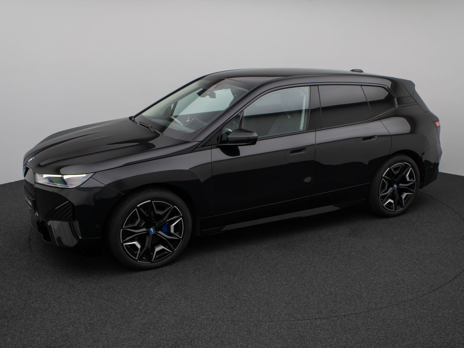 Fahrzeugabbildung BMW iX xD40 Kamera DAB H/K ACC Komfort Sport 22Zoll