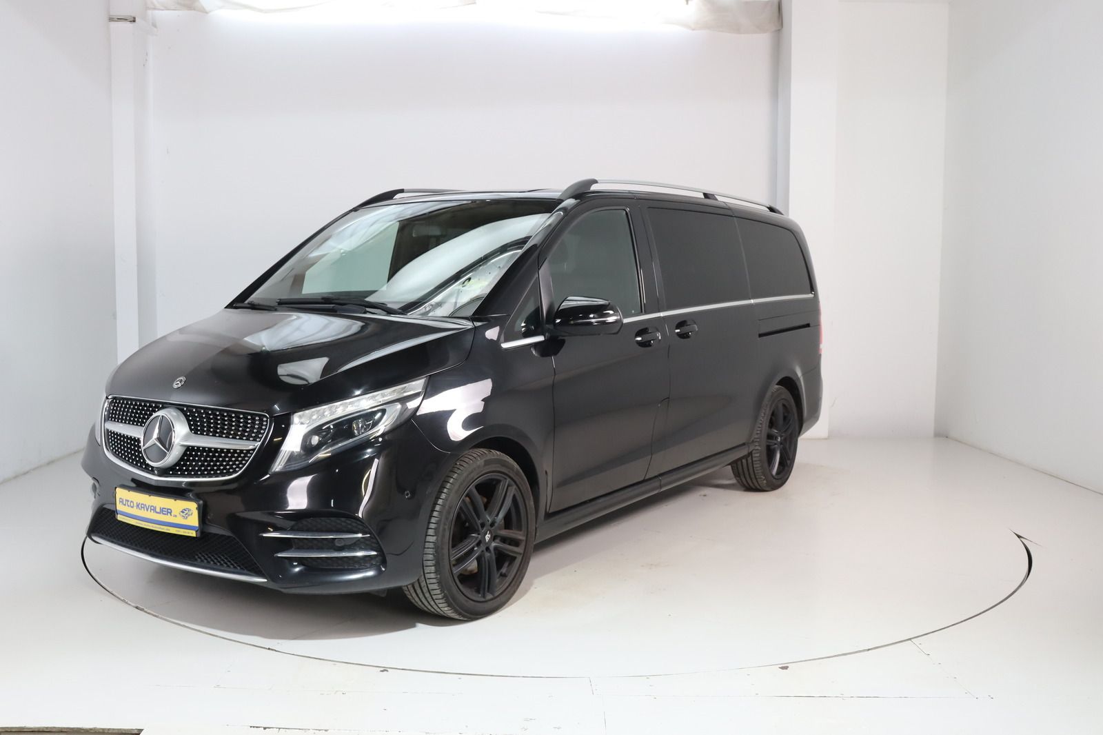 Fahrzeugabbildung Mercedes-Benz V 300 d AMG 4M * DIS * 360 * Burmeister