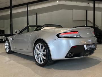 2013 Aston Martin V8 VANTAGE 照片 5