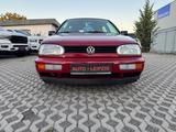 Volkswagen Golf 3/Limousine/1.Hand/TÜV neu/S-Dach/4/5 Türig - VW Gebrauchtwagen von 1996