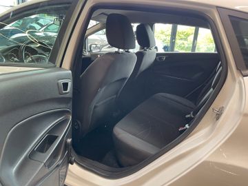 Ford Fiesta Trend 5-Türer *KLIMA*SZHZ*EURO6*TÜV-2027*