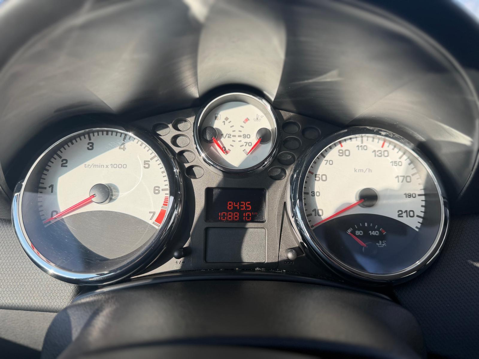 Peugeot 207 2009 — photo 16