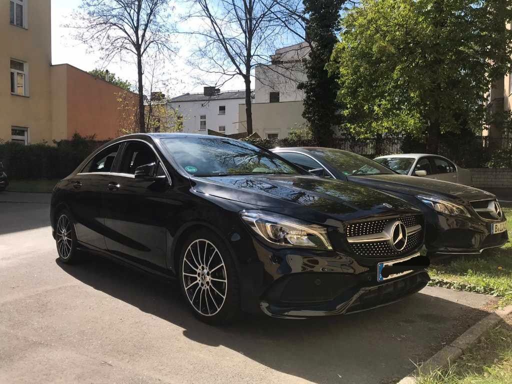 MERCEDES-BENZ CLA 200 AMG Line White Art Edition