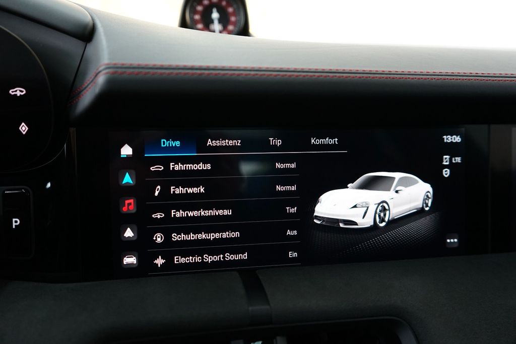 PORSCHE Taycan 2021