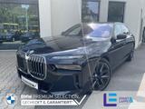 BMW i7 xDrive60 Limo M Sport || Massage B&W Autobahn - BMW i7 in Duisburg
