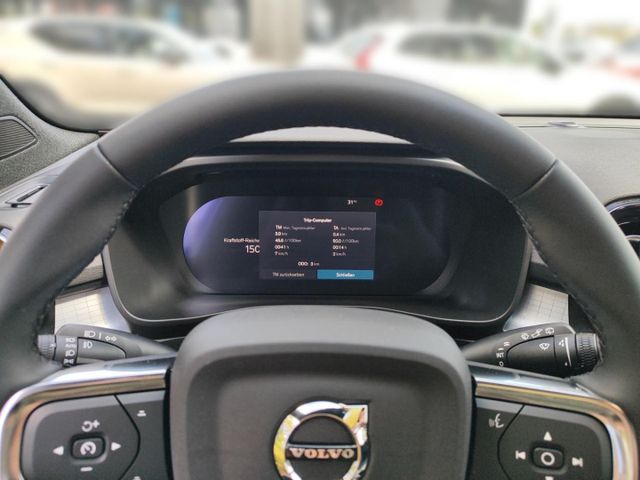 VOLVO XC 40 (Bild 14 von Array)