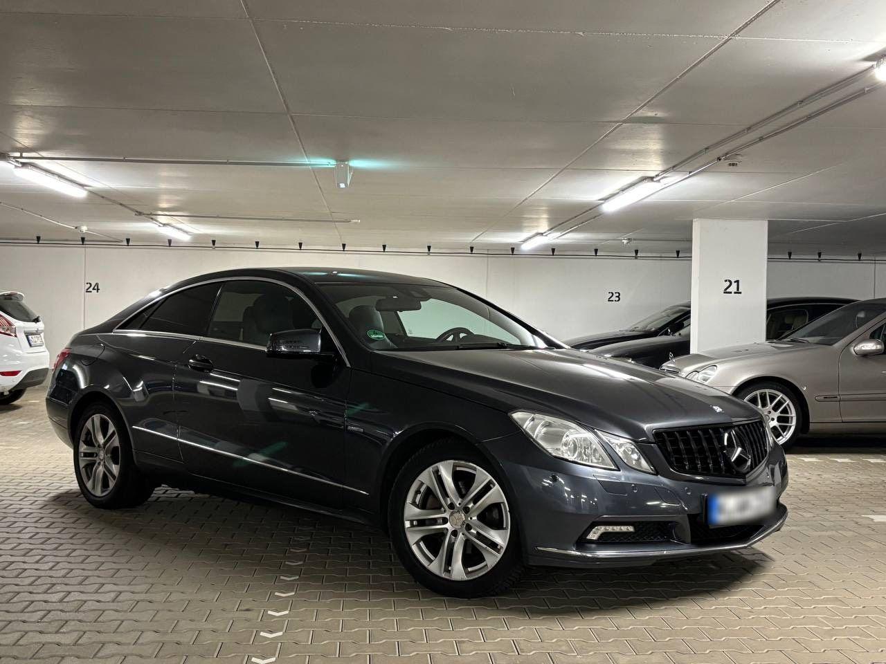 Mercedes-Benz E 220