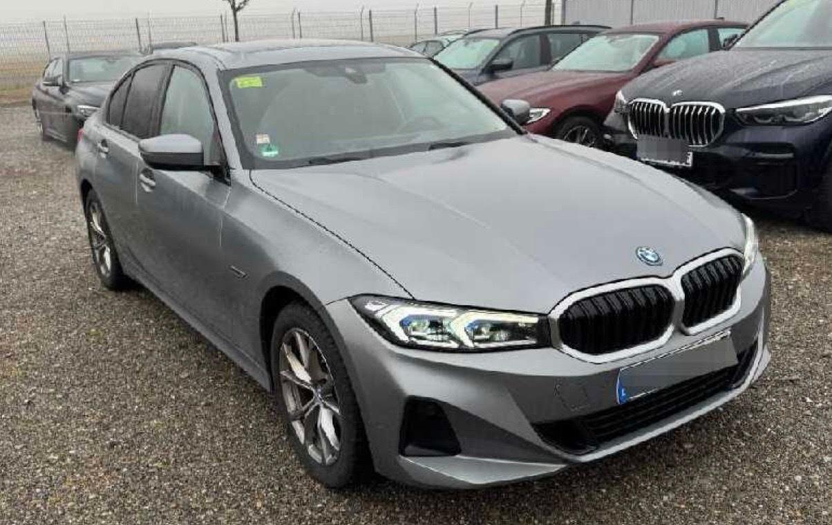 BMW 330e Limousine*el.GssD*HiFi*HuD*LIVE-COCKPIT-PRO