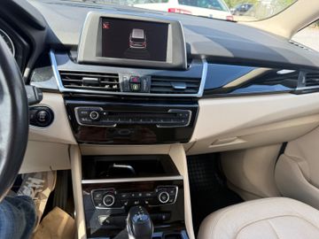 BMW 218 - 9