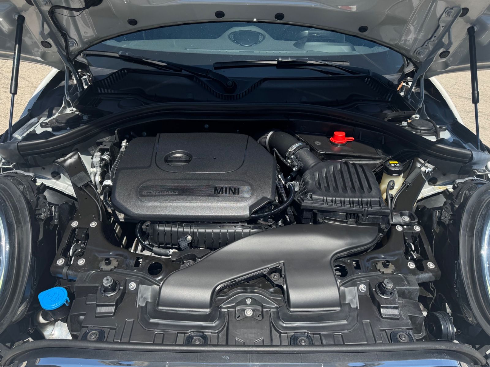 Fahrzeugabbildung MINI Cooper Clubman Classic Trim Klima SHZ PDC CAM