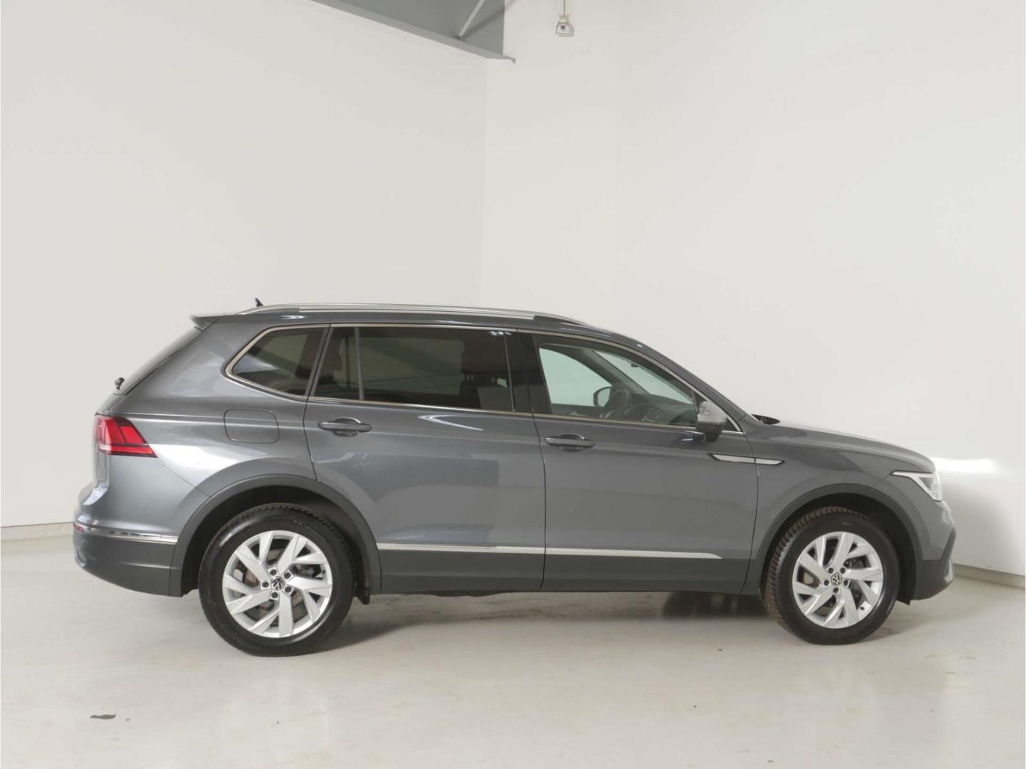 Volkswagen Tiguan Allspace 1.5 TSI Life DSG NAV/LED/AHK, миниатюра 7
