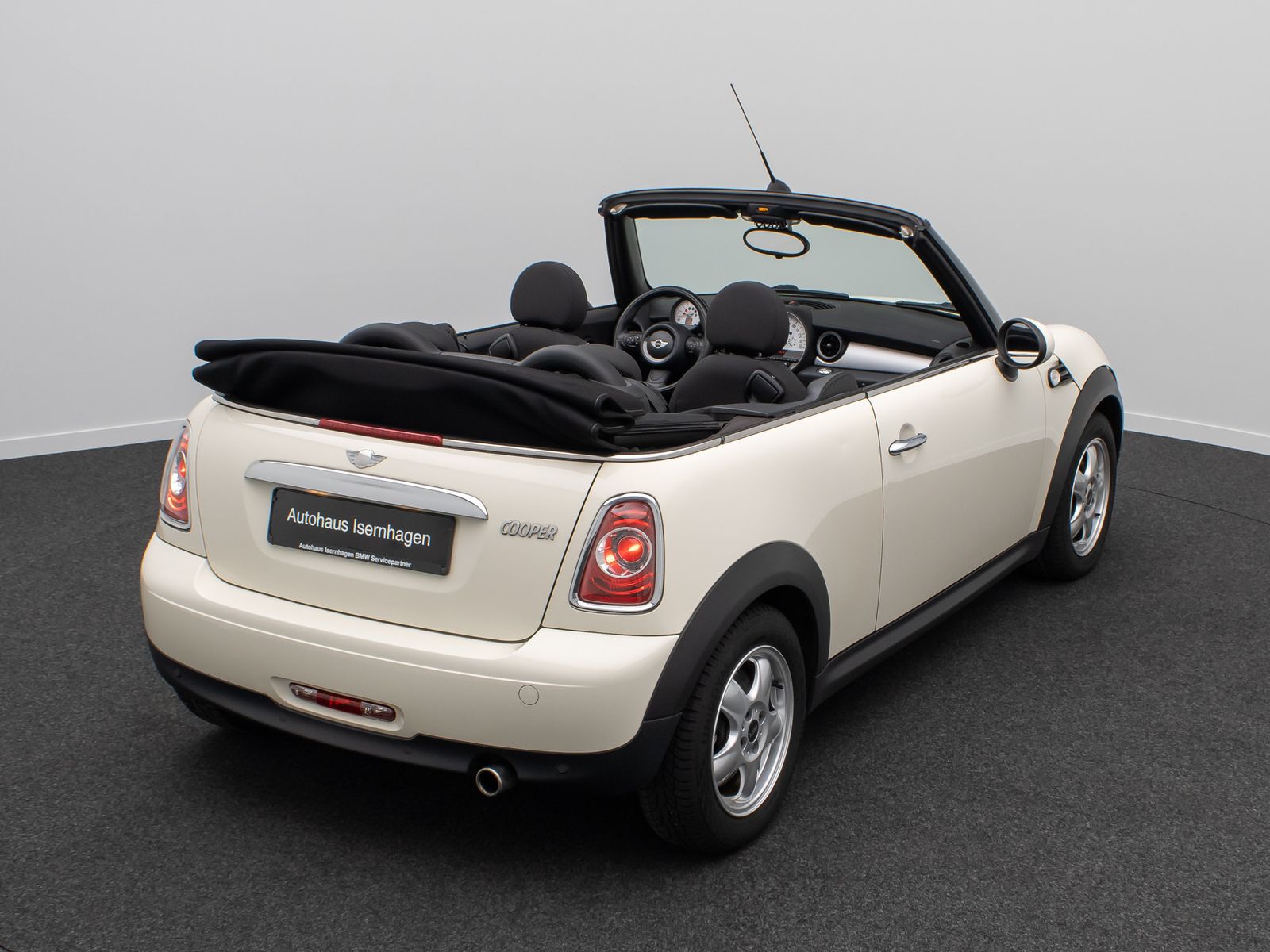 Fahrzeugabbildung MINI Cooper Cabrio PDC Lederlenkrad Sitzhzng MP3 LM