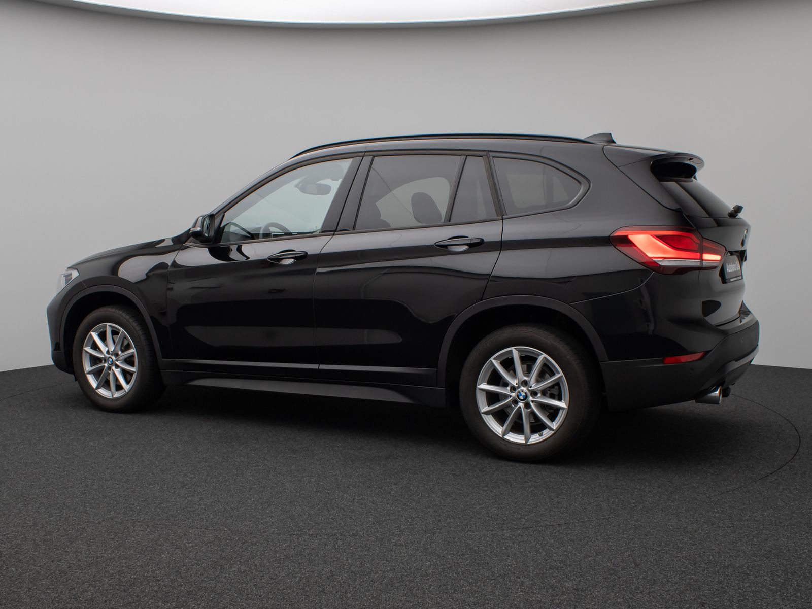 Fahrzeugabbildung BMW X1 sD18i Kamera DAB HiFi Navi Komfort LED Sport