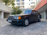 Mercedes-Benz W124 300E 1.Serie 1984 - Mercedes-Benz 300 aus 1985