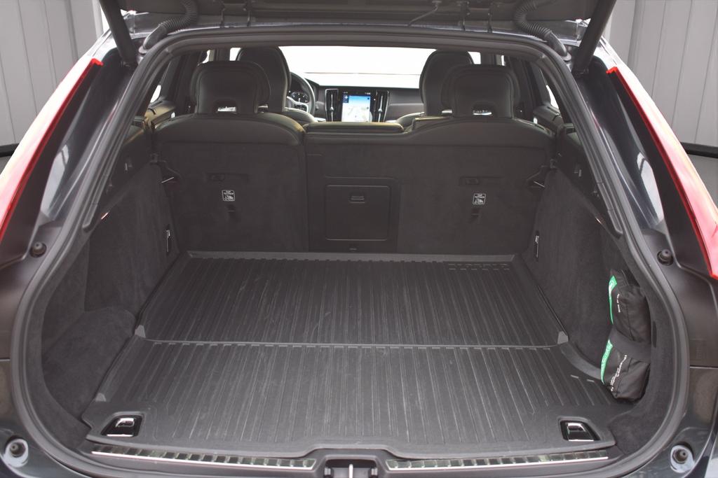 Volvo V90 Cross Country