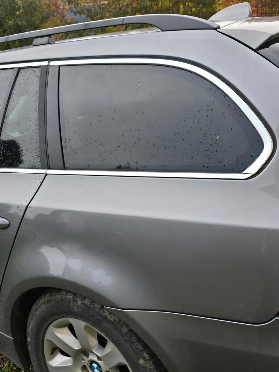 BMW 525 2009 — салон