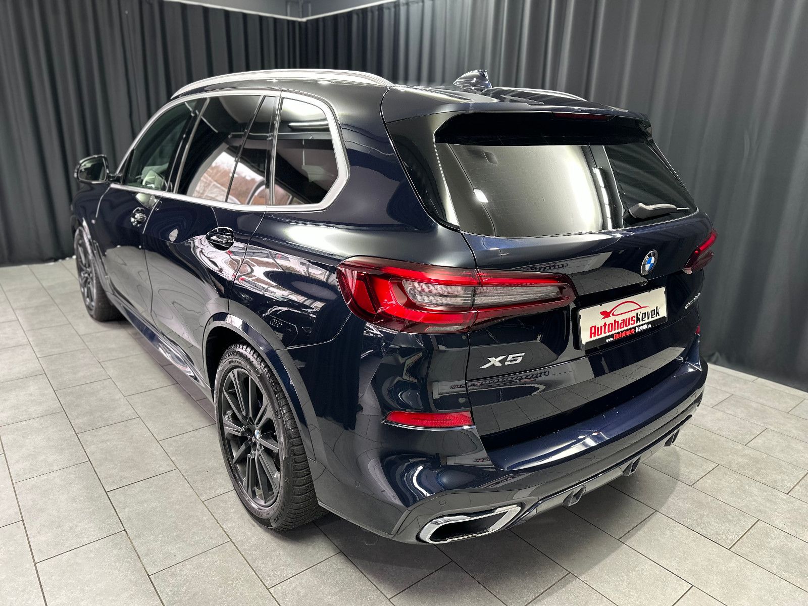 Fahrzeugabbildung BMW X5 xDrive 30d M Sport*PANO*LASER*ACC*HEAD-UP*AHK