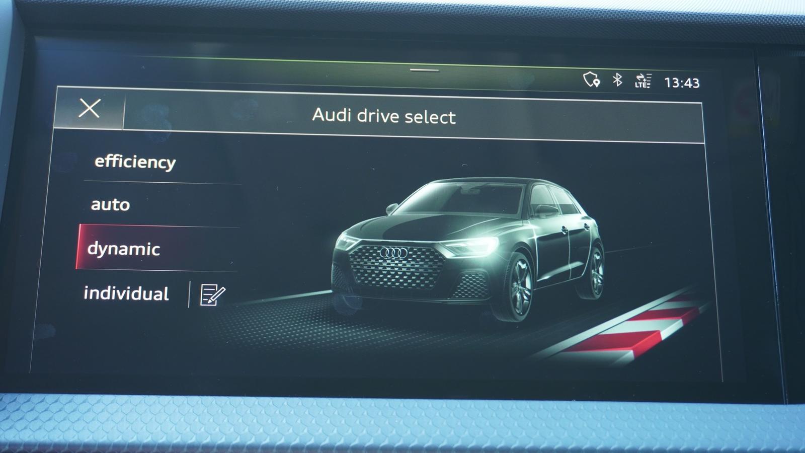 Audi A1 Sportback 40 2.0 TFSI S line LED App-Connect