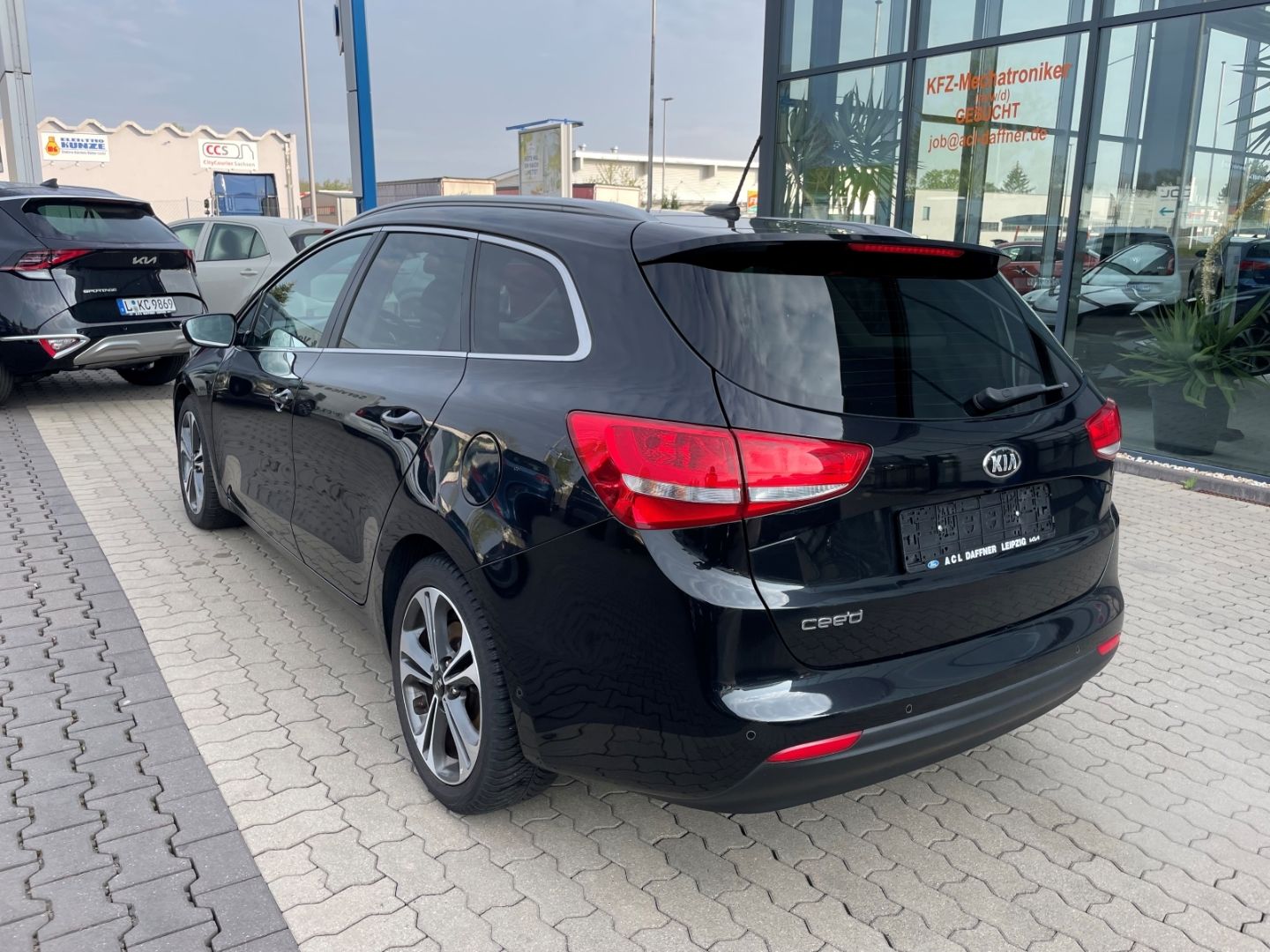 Fahrzeugabbildung Kia Ceed_sw Spirit Kamera totWinkAss SpurhalteAss