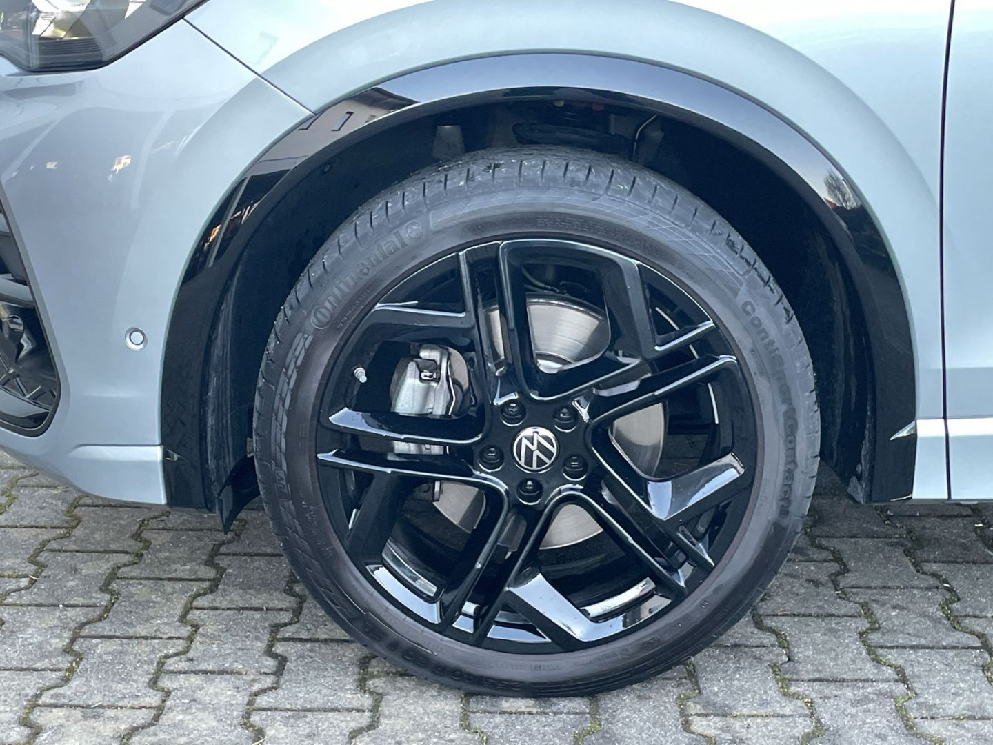 Tiguan 2.0 TDI 4M R-Line Standhzg/AHK/HUD/360°Ka