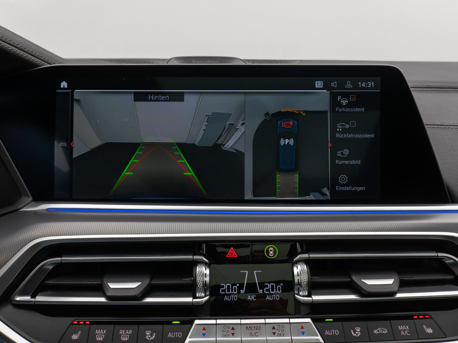 Fahrzeugabbildung BMW X5 xD40i M Sport Panorama 360°Laser HUD DAB B&W