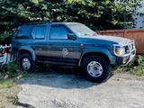 Nissan Terrano WD21, 3.0 Benzin & LPG - Nissan aus 1995