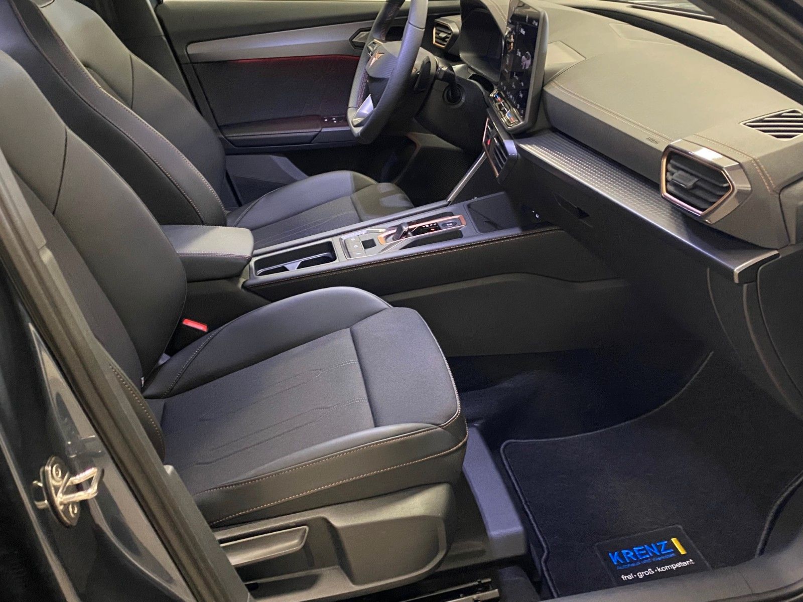 Fahrzeugabbildung CUPRA Formentor 1.5 TSI DSG+19" ALU+AHK+ACC+3-ZONEN KL