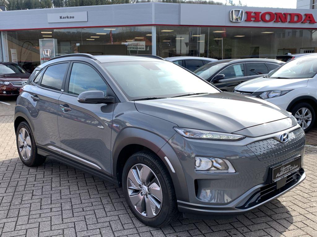 Hyundai Kona EV Advantage *Ganzjahresreifen* SOH 93,9%*