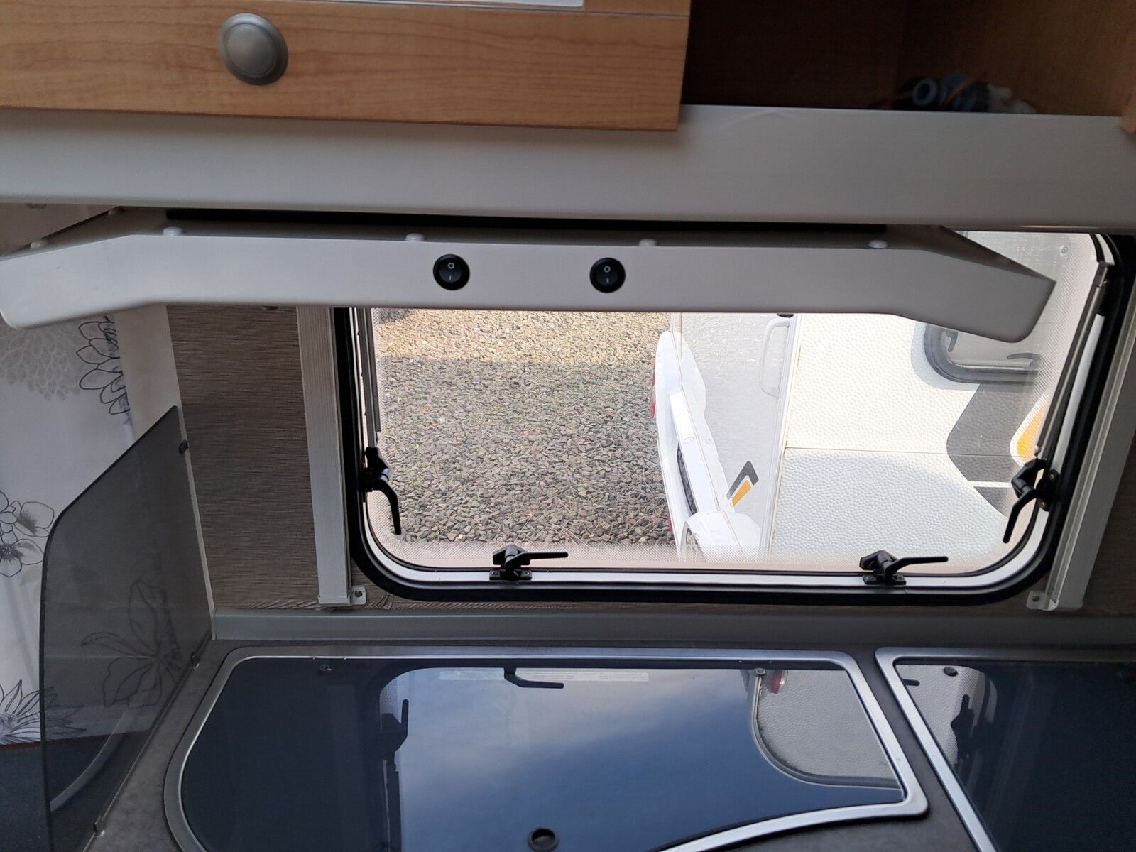 Fahrzeugabbildung Knaus Azur 450 FU Vorzelt,Citywasser