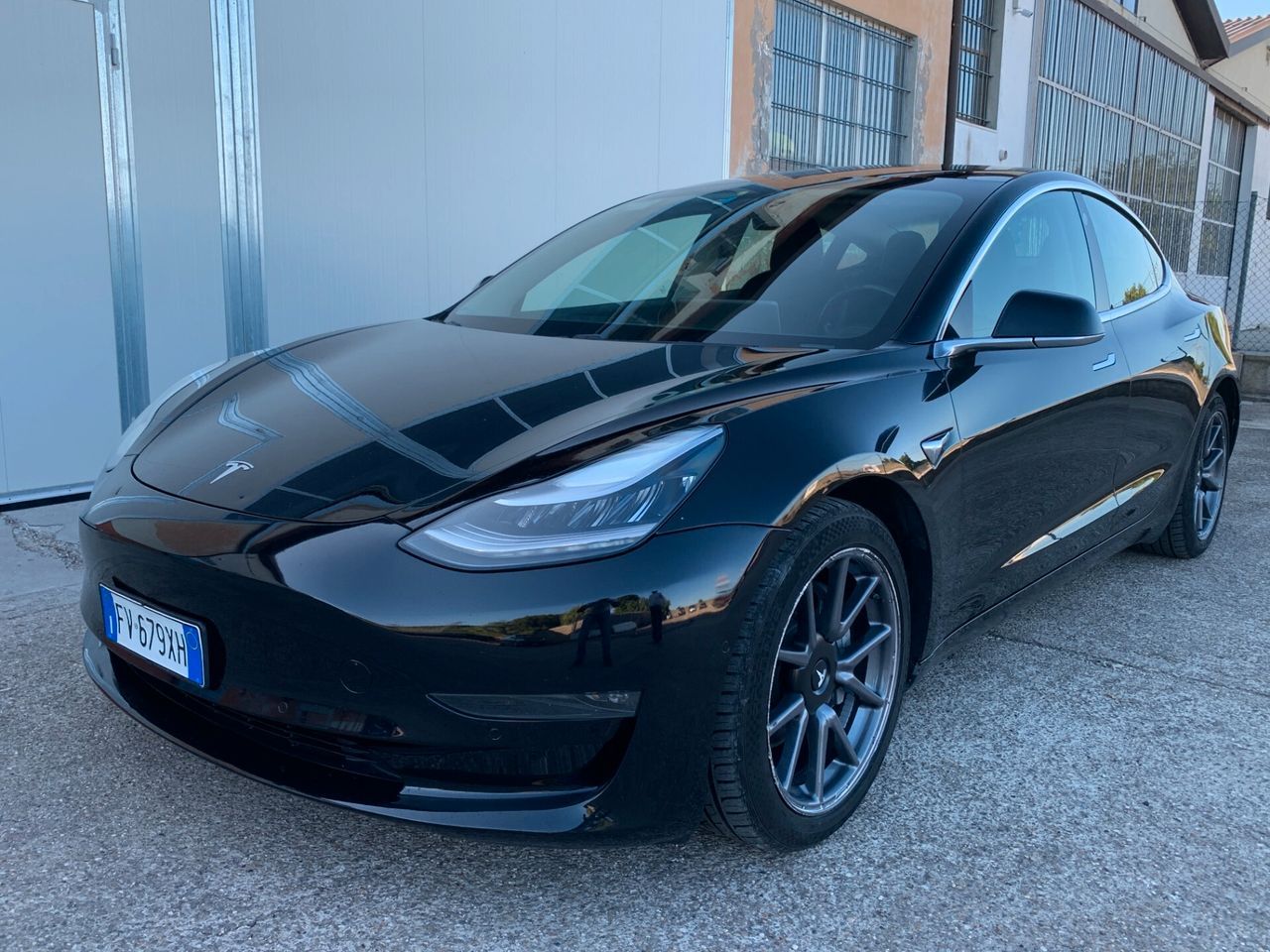 TESLA Model 3