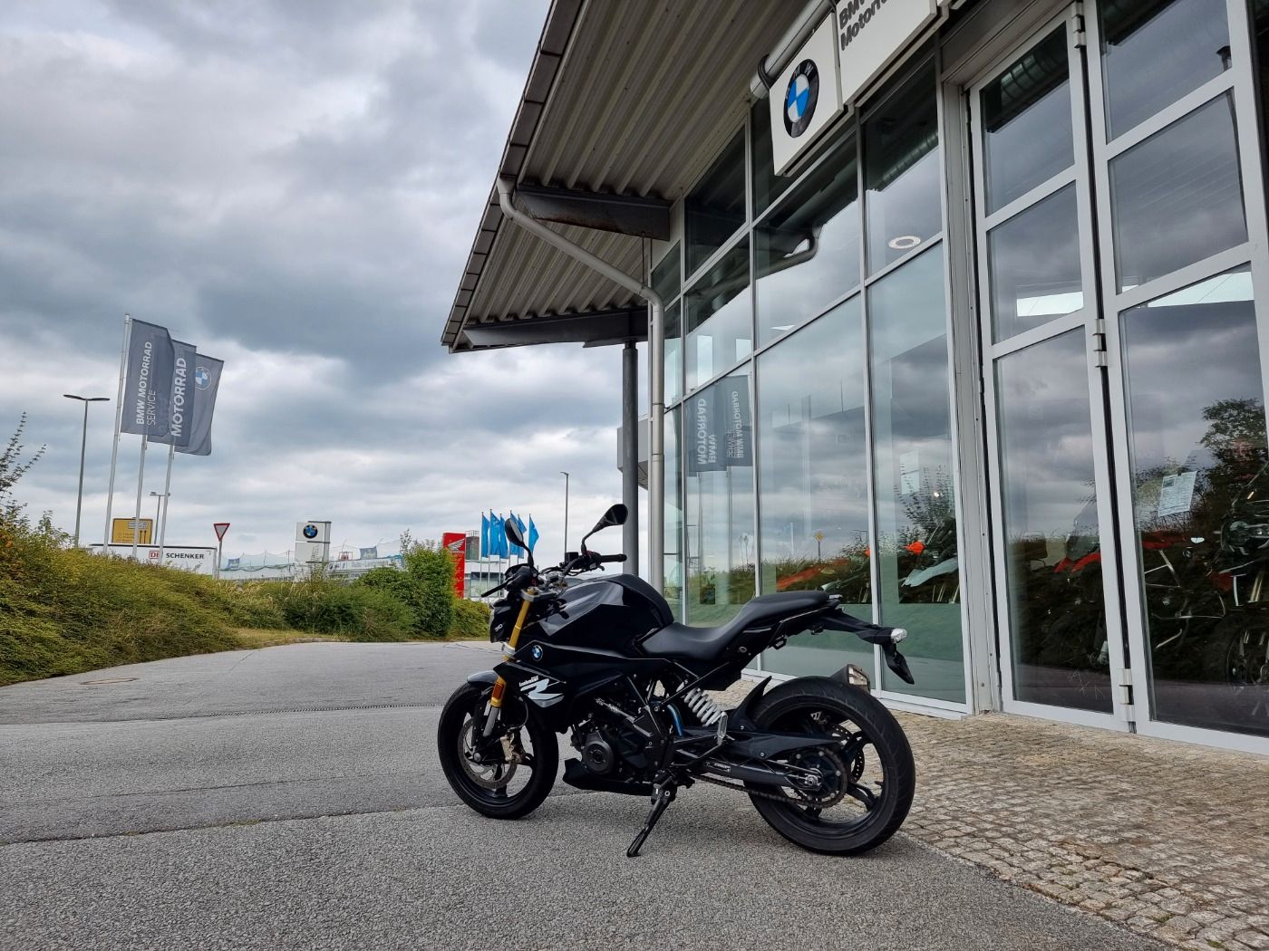 Fahrzeugabbildung BMW G 310 R Tieferlegung 4cm