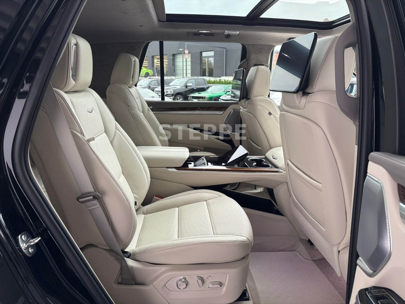 Cadillac Escalade FACELIFT MY26 6.2 V8 Sport Platinum 24"