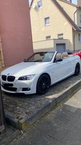 BMW 320i Cabrio E93 - M Paket ab Werk