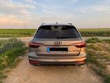 Audi A4 Avant 45 TFSI S tronic quattro - edition one - Audi A4: Edition