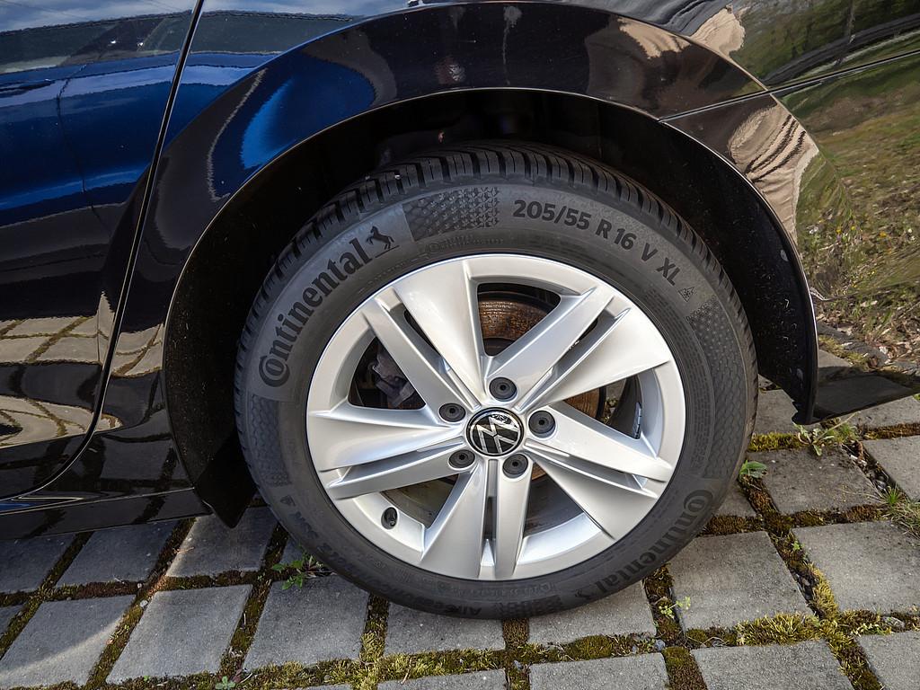 Volkswagen Golf VIII Variant 2.0 TDI Life H/K NAVI ACC LED, миниатюра 5