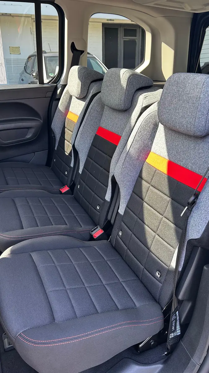 Citroën Berlingo HDI130 XTR "Winter+AHK+Holiday+Techno"