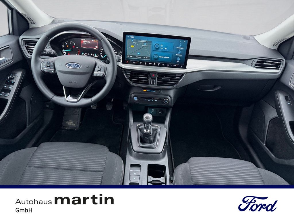 Fahrzeugabbildung Ford Focus 1.0 EcoBoost Titanium W-LAN ACC FACEL. LED