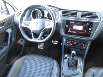 Volkswagen Tiguan - 11