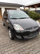 Ford Fiesta 1.3 60PS / TÜV -Service NEU / Winterpaket - Ford Fiesta: Ps 60
