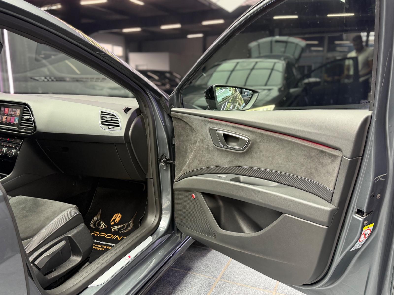 Seat Leon ST Cupra 300 4Drive/LED/ACC/Virt/CAM/BT