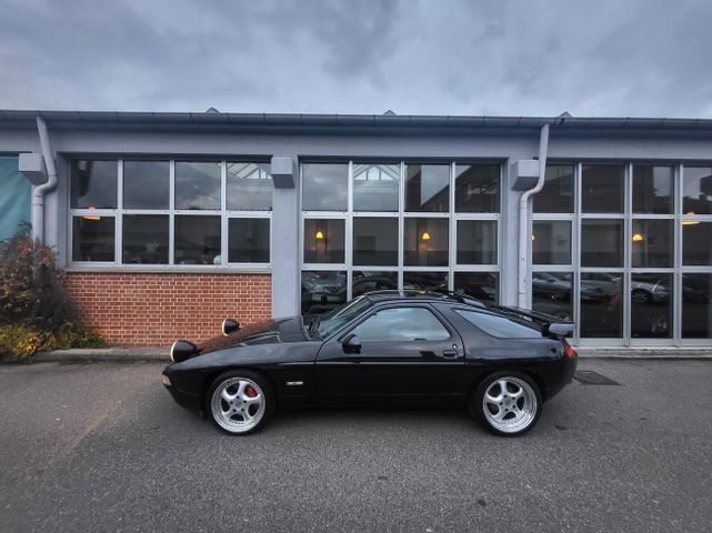 Porsche 928 GTS Strosek *Leder Cedargrün*